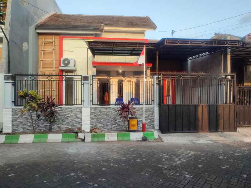 rumah siap huni lokasi perumahan sulfat kota malang