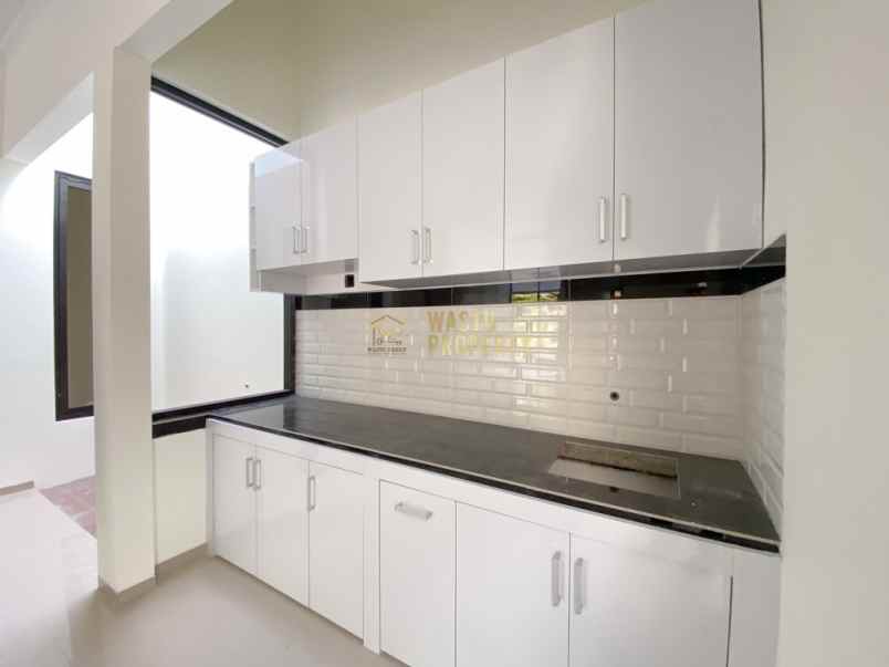 rumah siap huni lokasi strategis nyaman di ngemplak