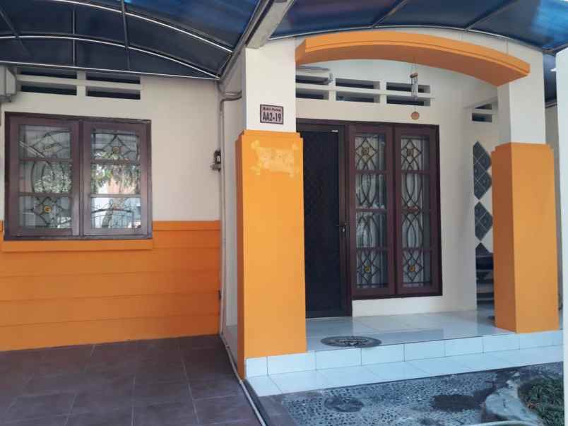 rumah surabaya dijual