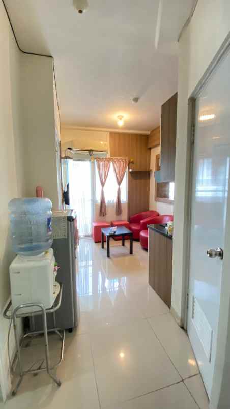 sewa apartemen 2 kamar furnish di green pramuka city