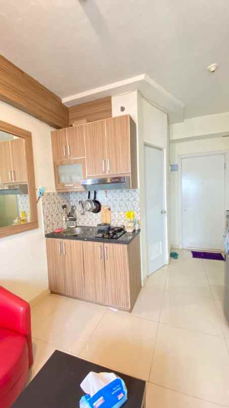 sewa apartemen 2 kamar furnish di green pramuka city