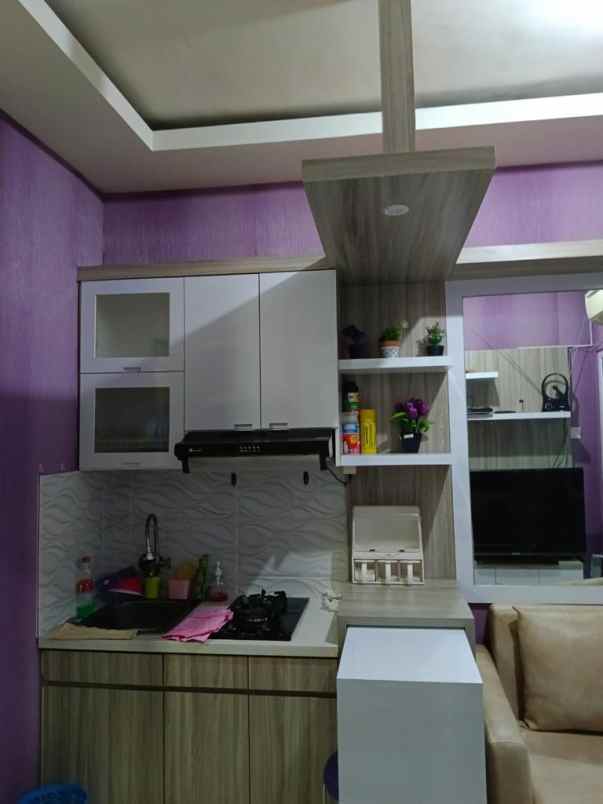 sewa apartemen 2 kamar furnish di green pramuka city