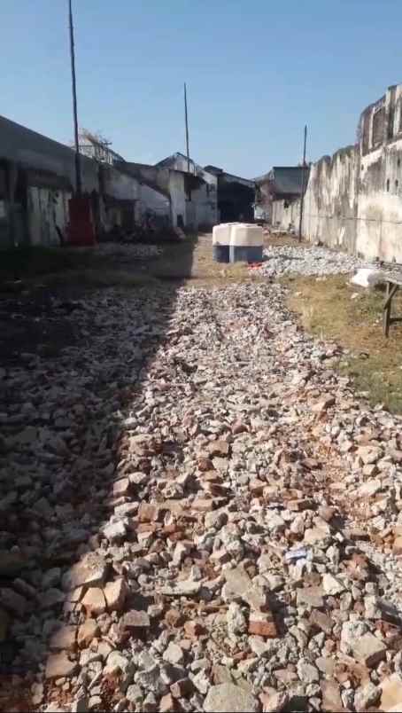 tanah dan ada gudang raya kenjeran lebar belakang nego