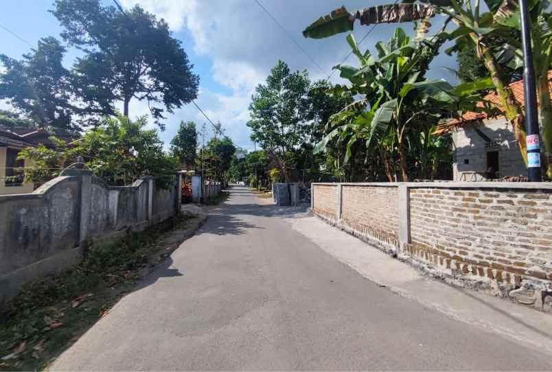tanah margomulyo seyegan 200 meter jl kebon agung