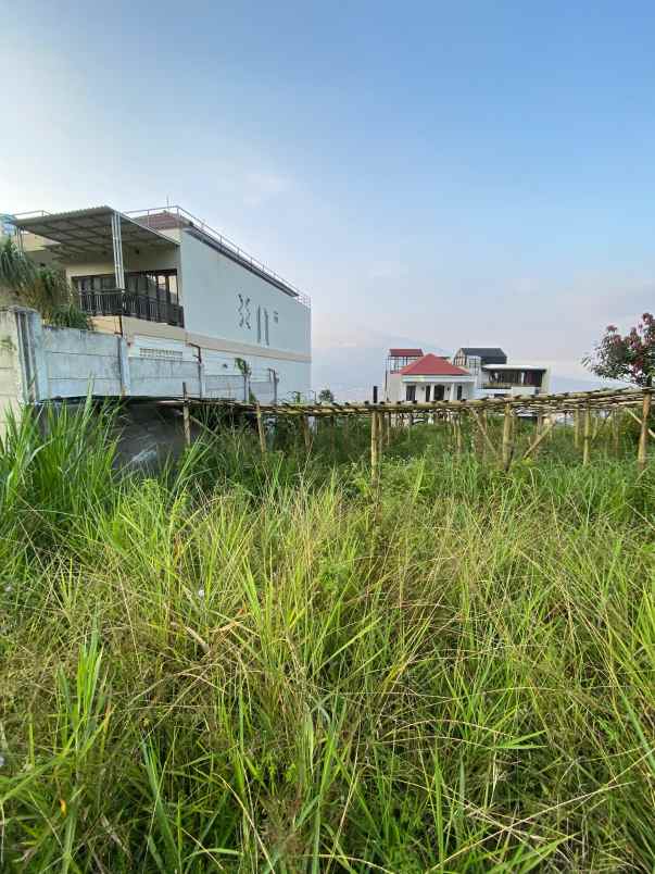 tanah murah view pengunungan dan city view kota batu