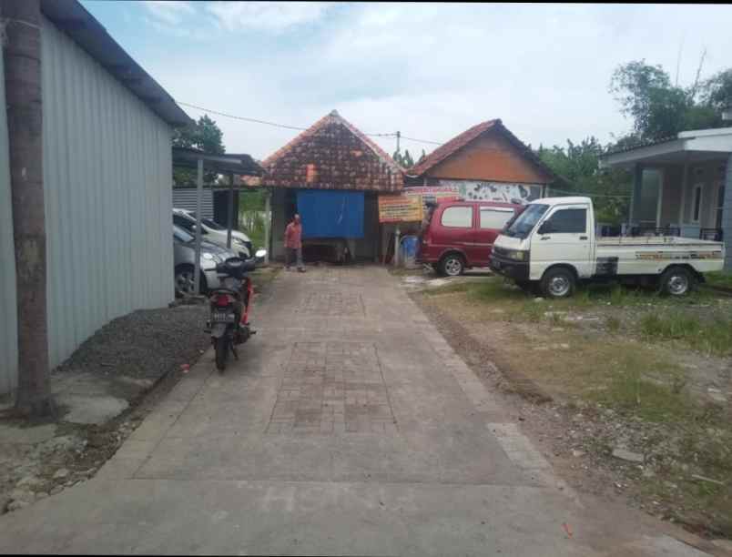 tanah wiyung gg 1 surabaya