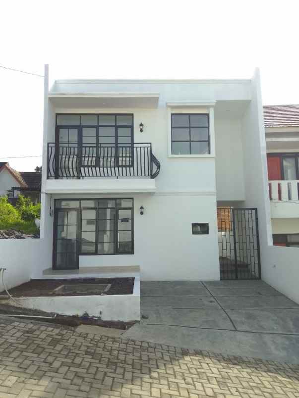 tanpa dp rumah jatihandap dekat gasibu gedung sate