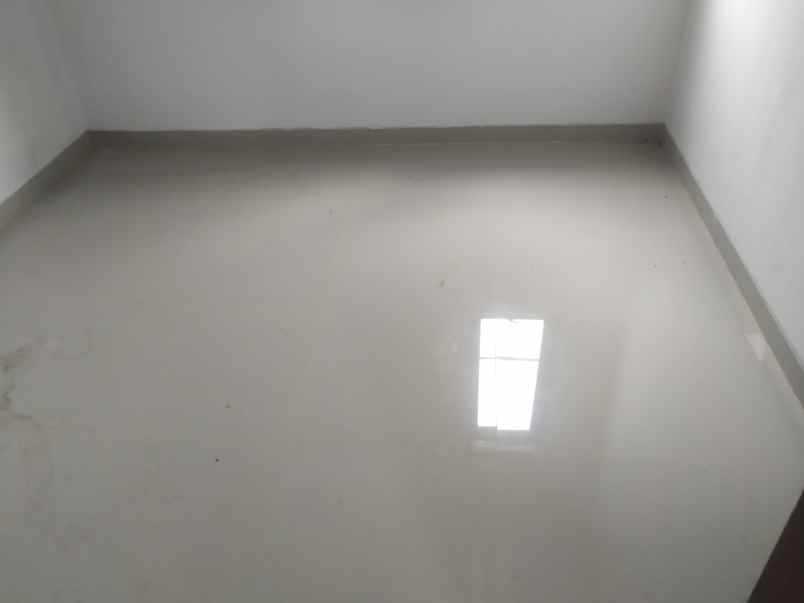 town house cipayung jakarta timur