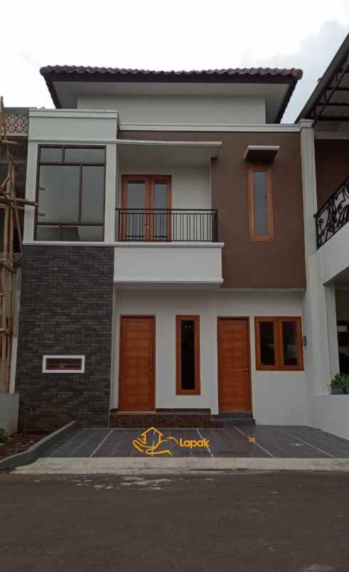 town house jagakarsa jakarta selatan
