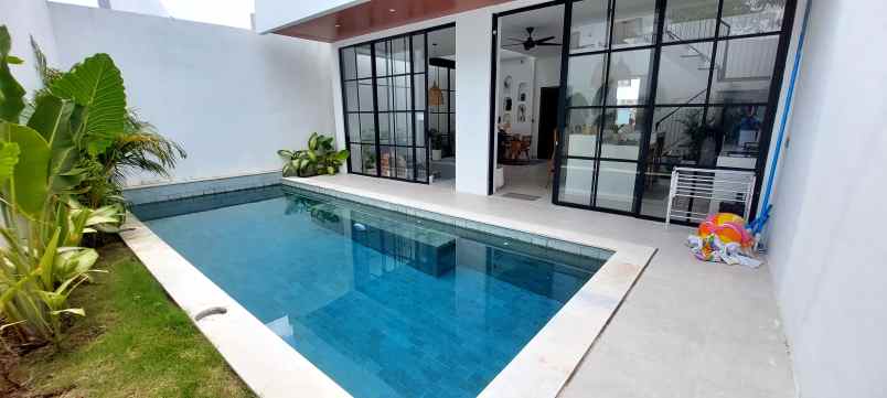 villa mewah full furnish hanya 10 menit ke canggu bali