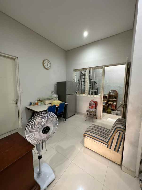 wiguna rumah hook dan toko lebar 11 bentuk ngantong