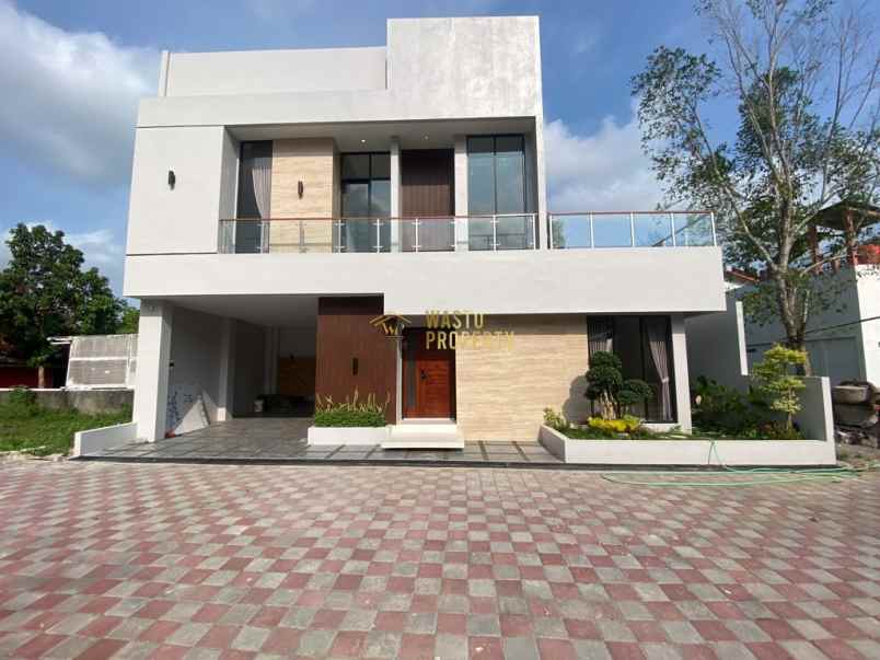 8 unit rumah 2 lantai one gate di kulon progo