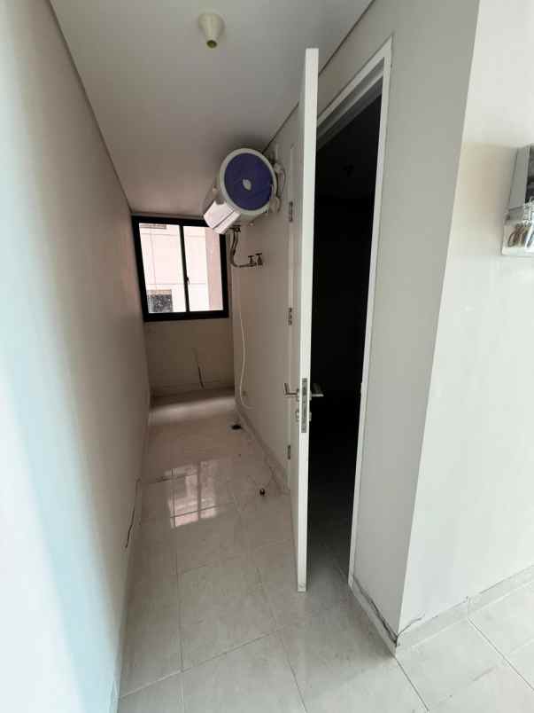 apartemen the voila private lift