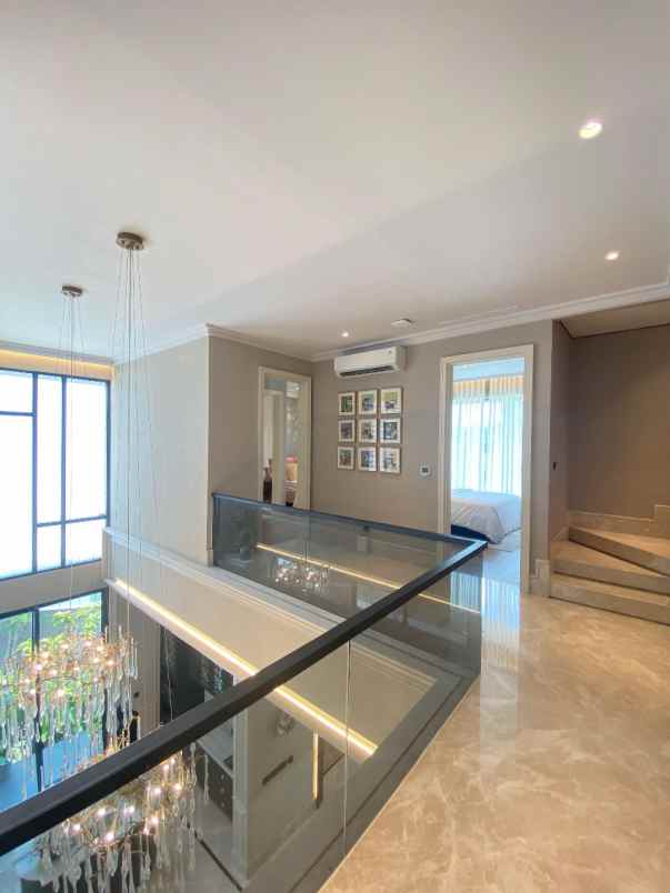 citra lake villa rumah mewah 13 m jakarta barat