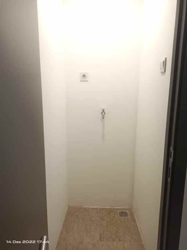 dijual apartemen apt springhill royal