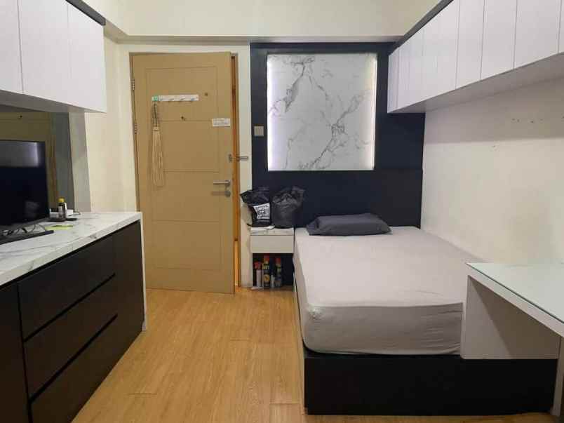 dijual apartemen educity stanford jalan