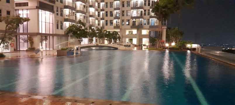 dijual apartemen pakuwon indah