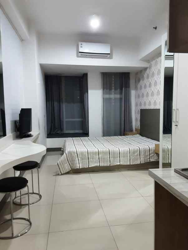 dijual apartemen pakuwon indah