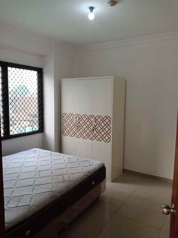 dijual apartment taman kemayoran condominium kt 2 1