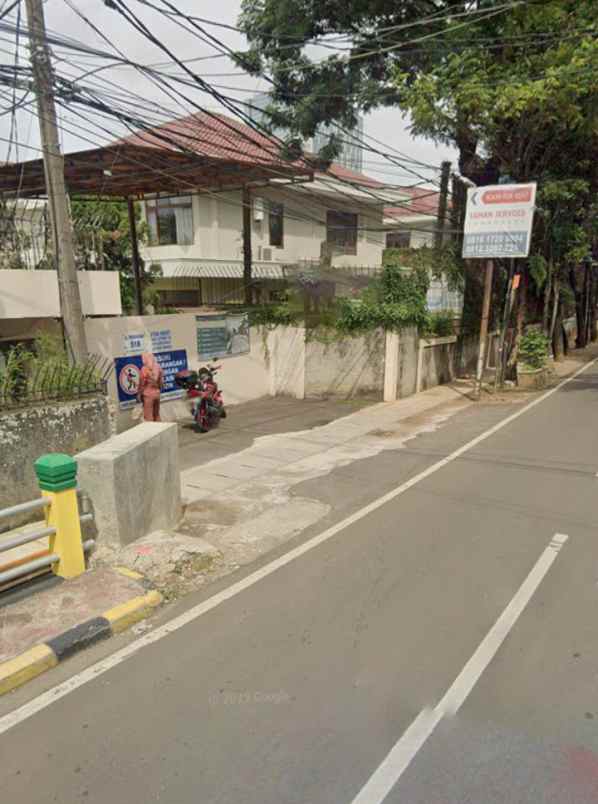 dijual beserta bangunan dibawah njop