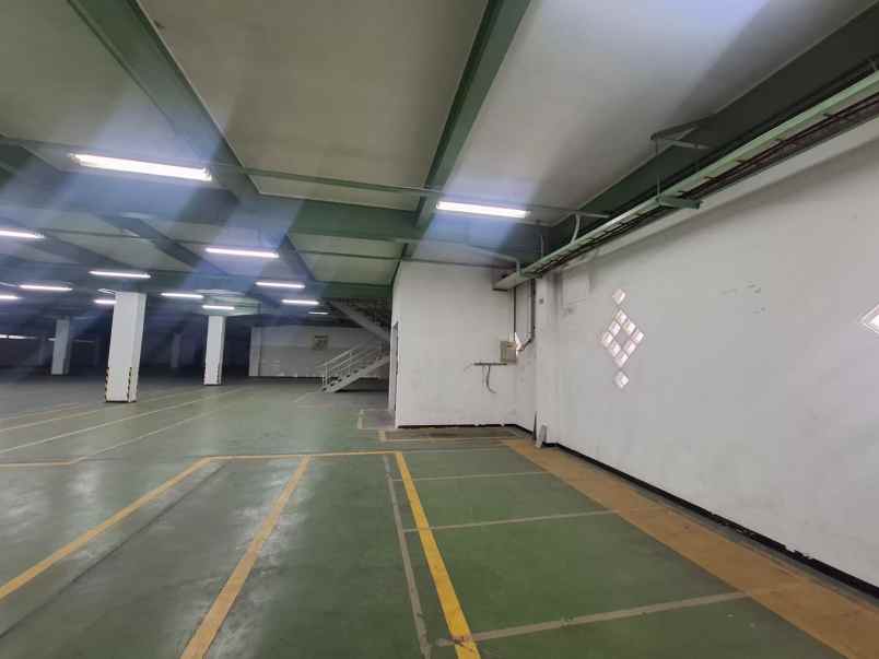 dijual disewa gudang di kawasan industri pulogadung