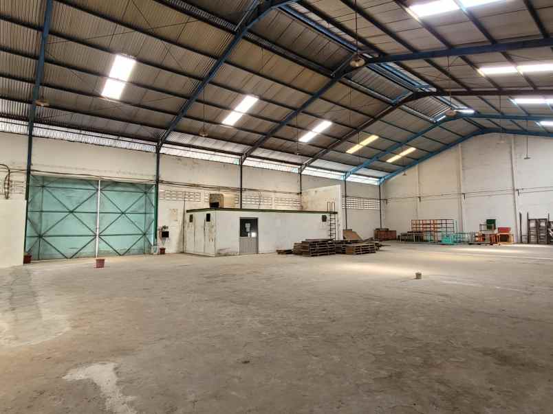 dijual gudang di margomulyo surabaya