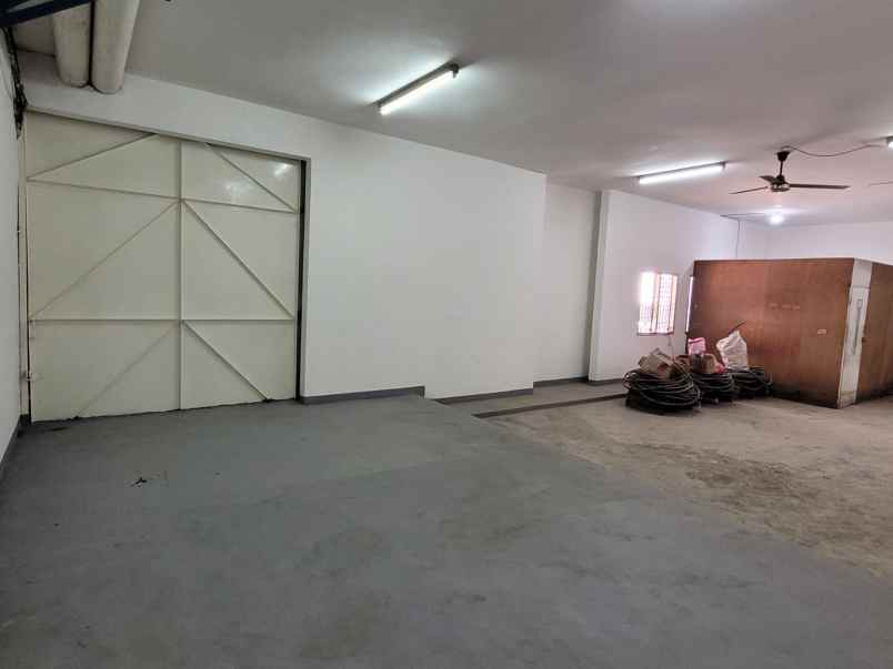 dijual gudang di margomulyo surabaya