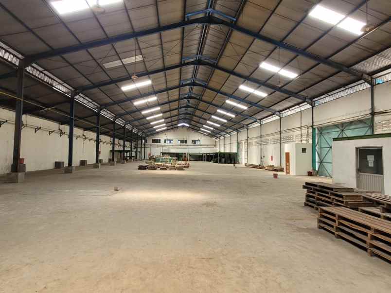 dijual gudang di margomulyo surabaya