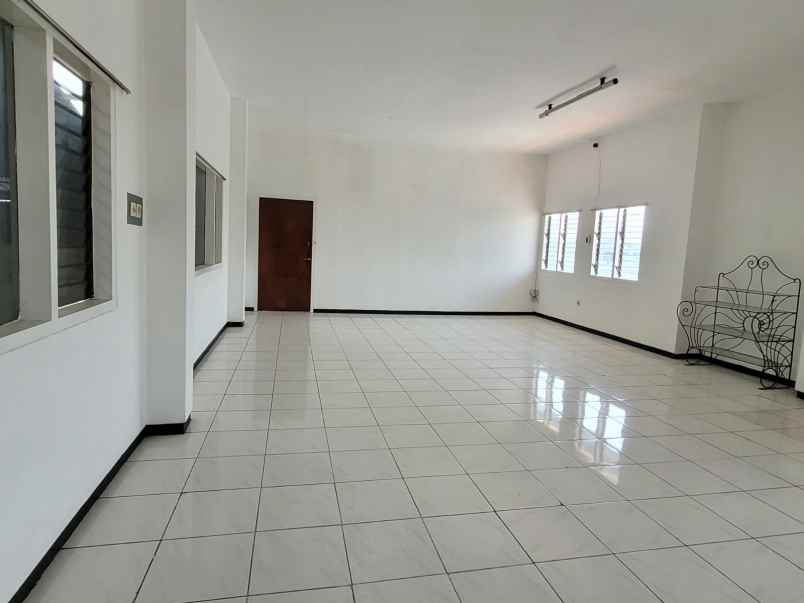 dijual gudang di margomulyo surabaya