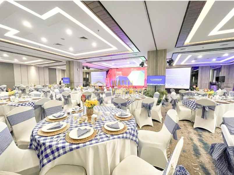 dijual hotel gedong tengen kota