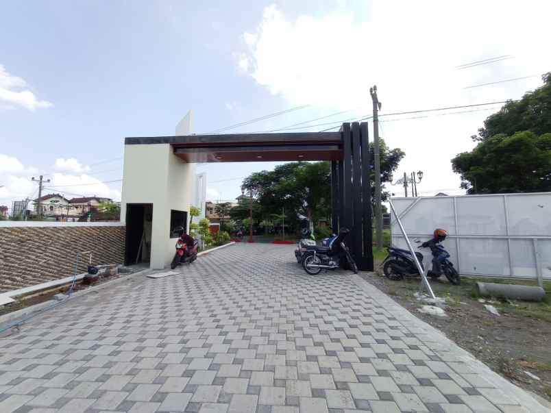 dijual hunian dreams 700 jutaan diklaten selatan