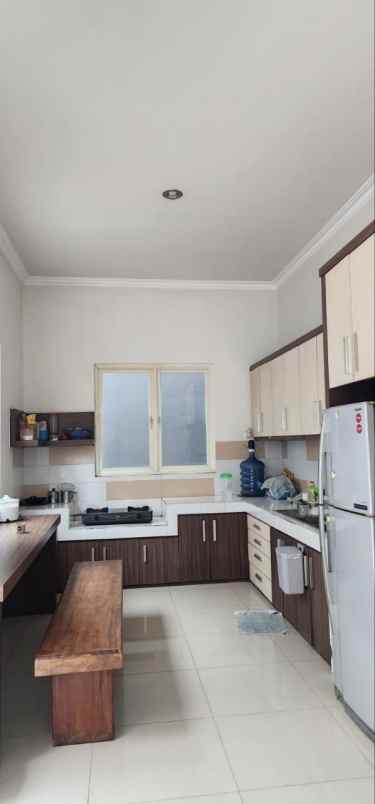 dijual kost mojoarum