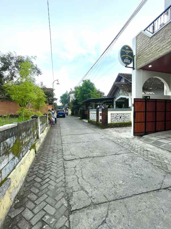 dijual kost monjali