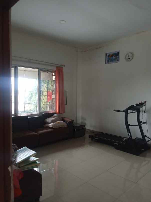 dijual ruko 2 pintu di jalan raya cipayung depok