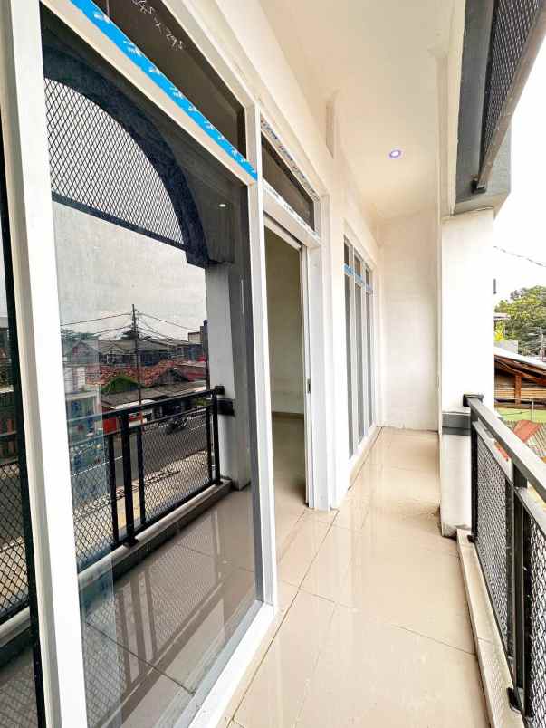 dijual ruko di lokasi emas ciracas jakarta timur