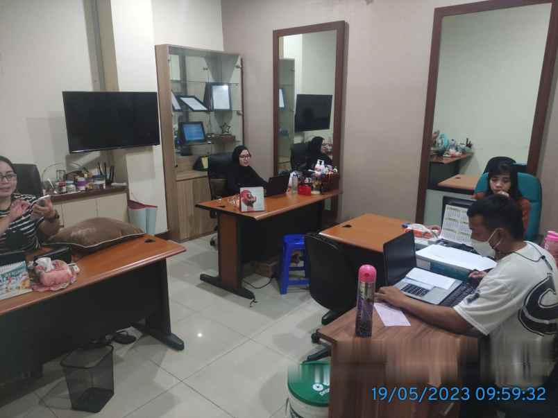 dijual ruko gudang kantor gedong pasar rebo jakarta