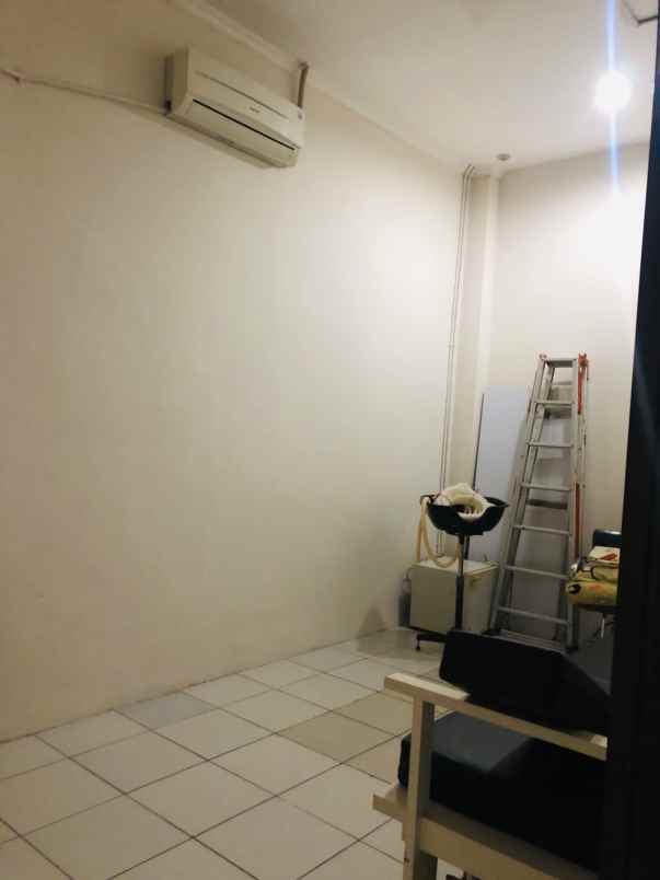 dijual ruko gudang kantor jalan maluku teuku umar