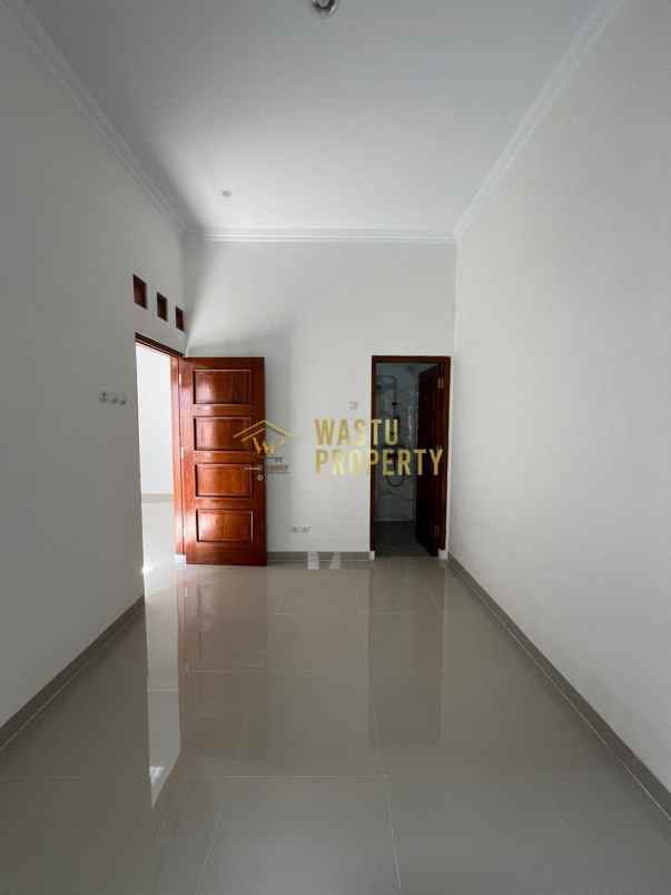 dijual rumah ambarketawang gamping sleman