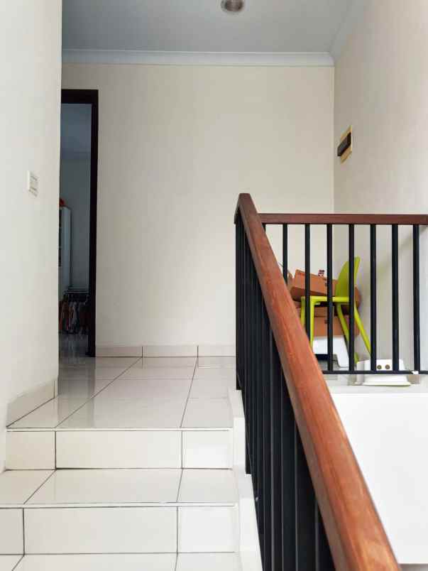 dijual rumah anantha the avani