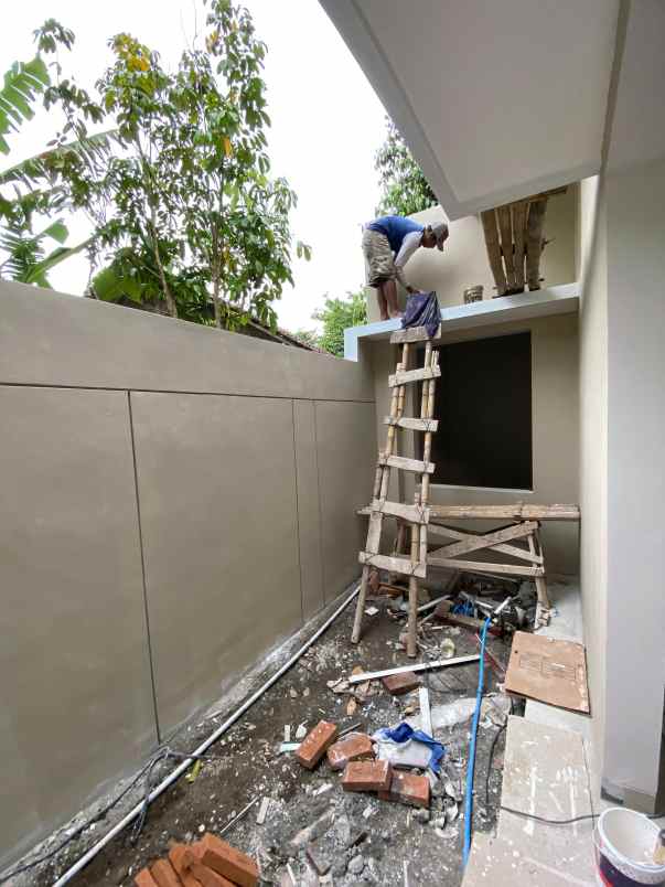 dijual rumah barat rsud sleman