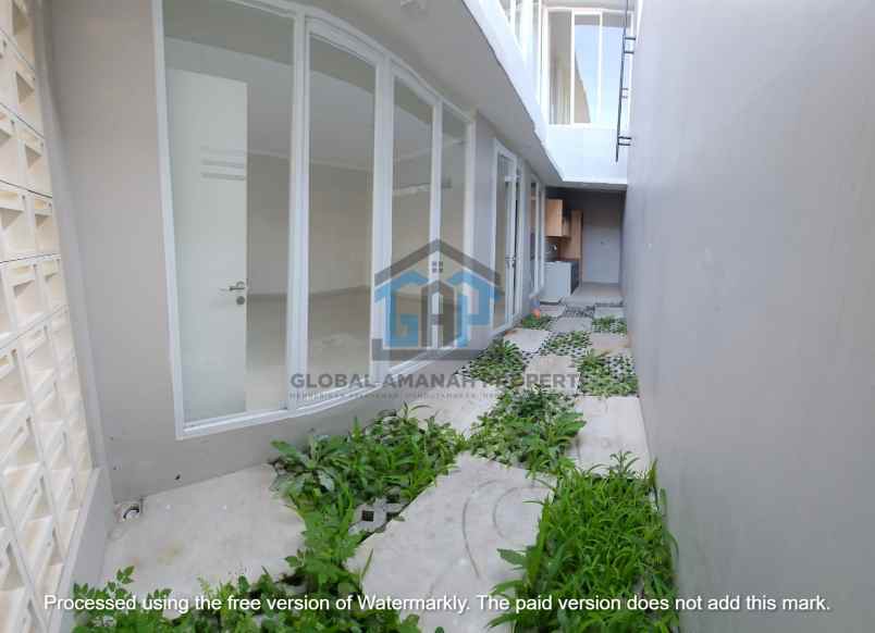 dijual rumah baru minimalis komplek cihanjuang cimahi