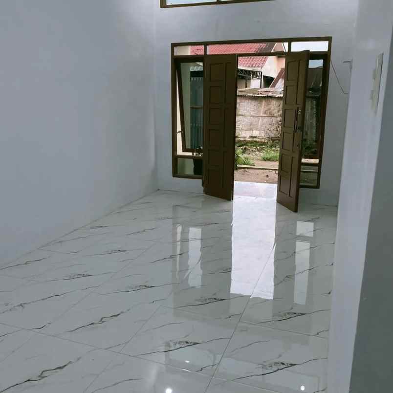 dijual rumah baru siap huni medan johor