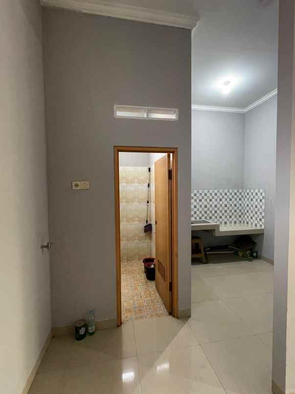 dijual rumah bedahan sawangan depok