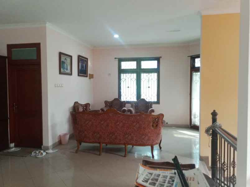 dijual rumah bekasi selatan
