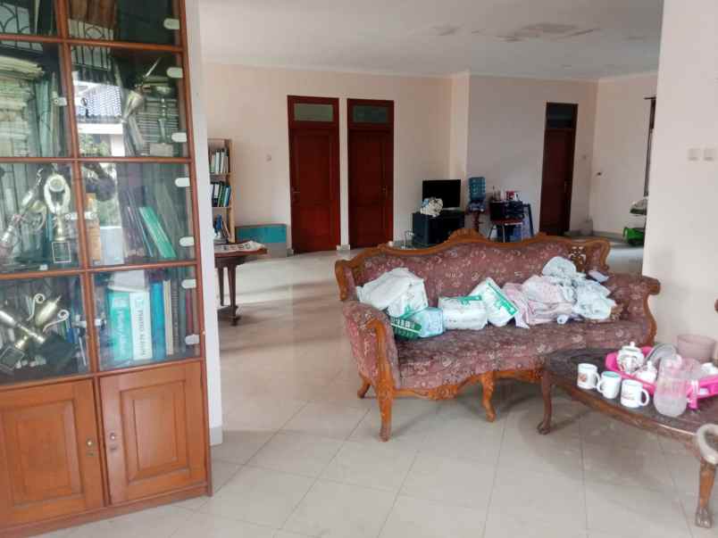 dijual rumah bekasi selatan