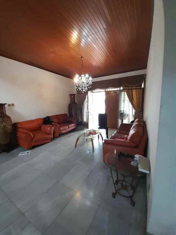 dijual rumah billymoon pondok kelapa