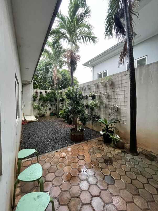 dijual rumah boulevard di kota wisata cibubur