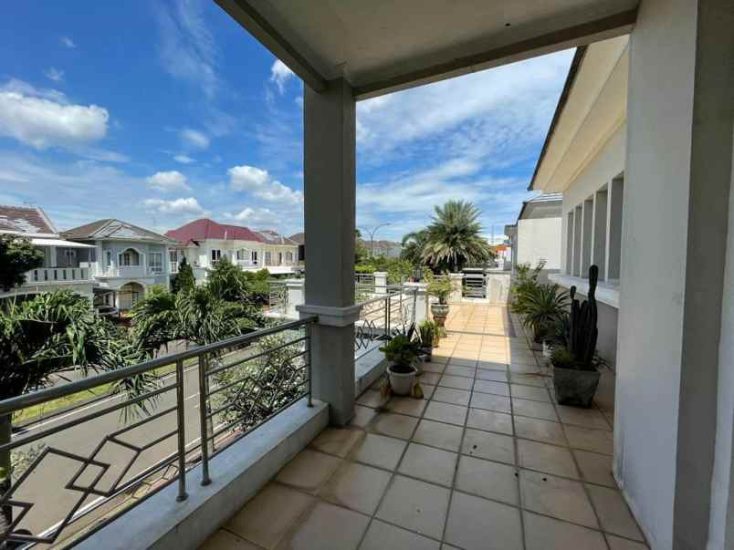 dijual rumah boulevard di kota wisata cibubur
