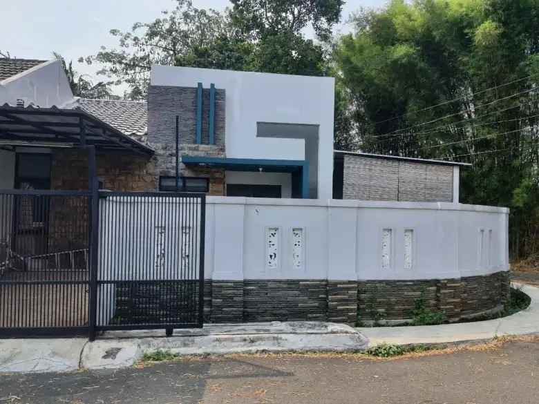 dijual rumah bsd nusaloka