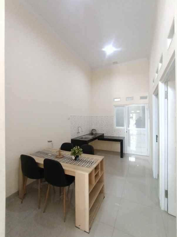 dijual rumah bumi anggrek bekasi